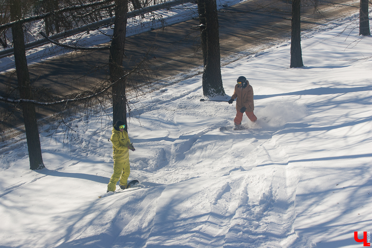 Когда живешь в таком красивом городе, то даже на горнолыжные трассы уезжать не хочется