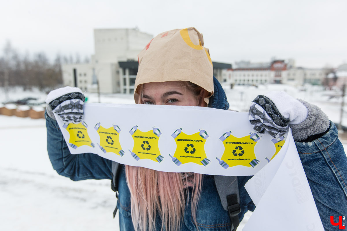 Сказ о том, как владимирцы экологическую гидру побороть решились и подарок из мусора городу преподнести