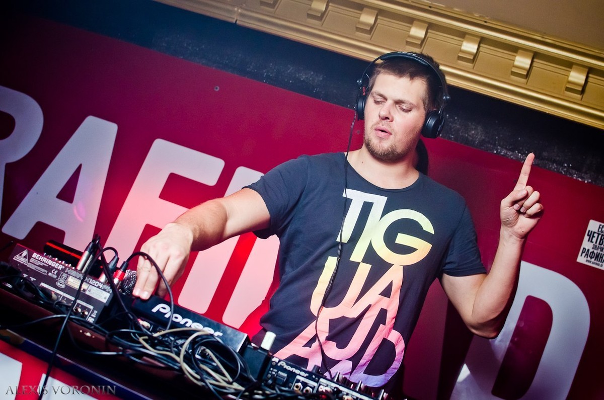 Начало февраля ознаменовалось потерей для владимирских любителей ночных тусовок. Studio провел последнюю вечеринку 31 января и после 8 лет работы закрылся. Неужели это конец эпохи классических ночных клубов?