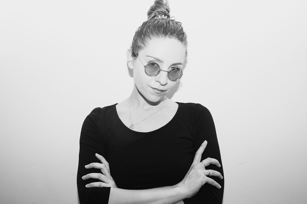 Как передать лихие N-ные в кадре стильно? Ищите ответ в истории фотографа Даши Мягкой