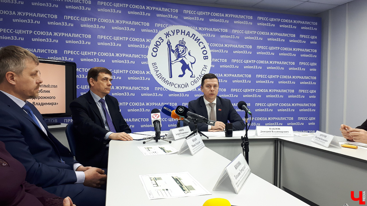 Владимирский ж/д вокзал может лишиться уникальной отделки. РЖД предлагает сменить белокаменный фасад на металлический. Проект обновления город не одобрил