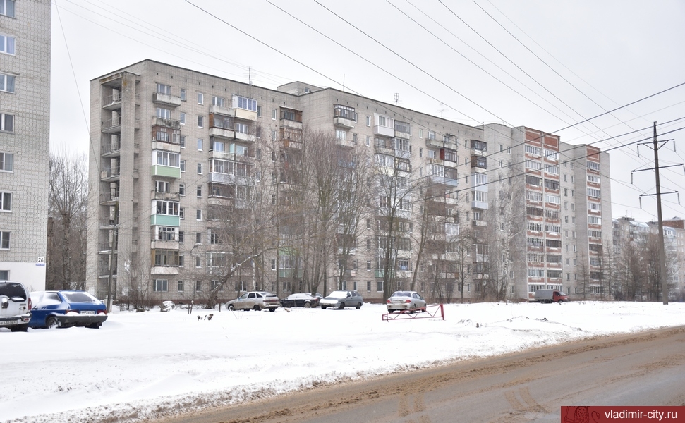 Власти Владимира предлагают благоустроить часть улицы Соколова-Соколенка, обустроив ее тротуарами и велодорожками, - вместо ликвидированных старых гаражей. Насколько уместными станут нововведения?