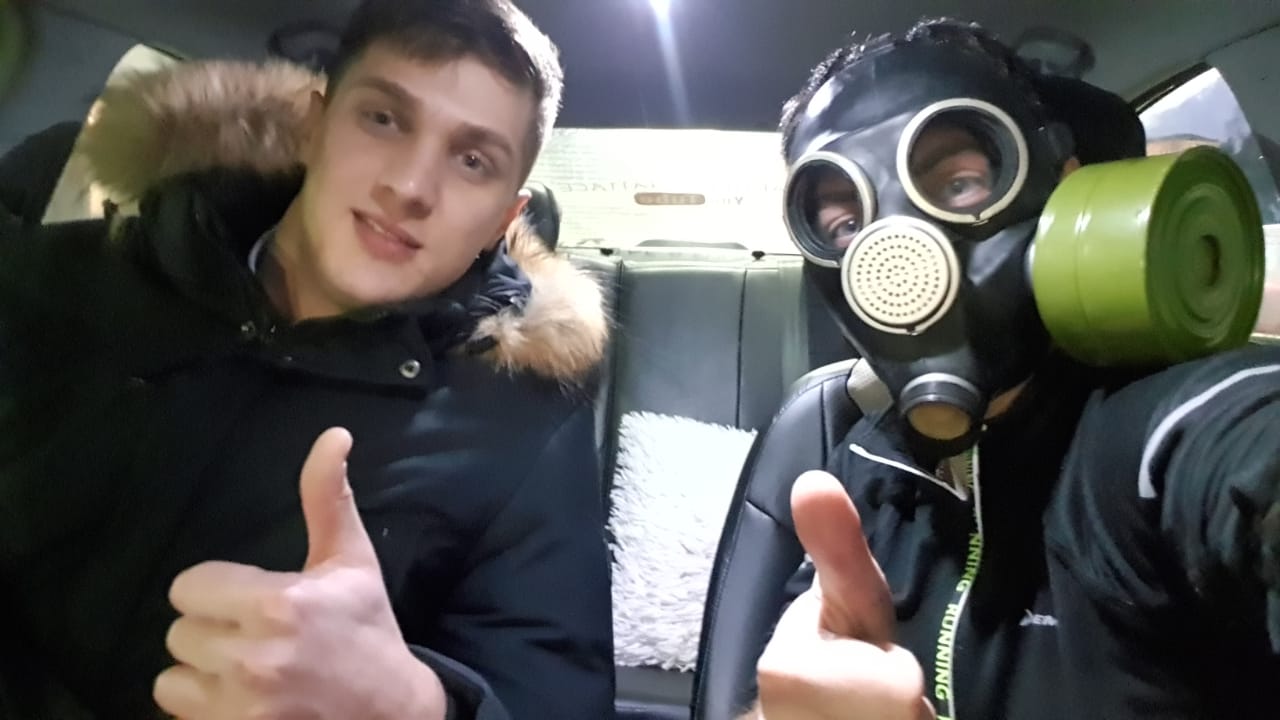 Владимирский блогер-таксист Дмитрий Шейкин в период популярности простуд, гриппа и всяких пришедших с другого континента заболеваний, вышел на борьбу с вирусами