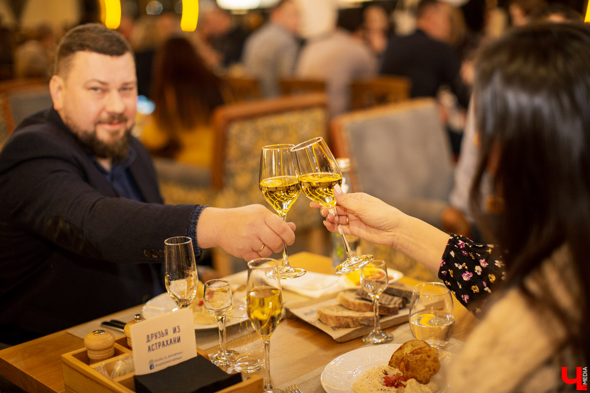 14 февраля в Суздале состоялся гала-ужин “15 дней до весны” от шефов Константина Ивлева и Юрия Ковальчука