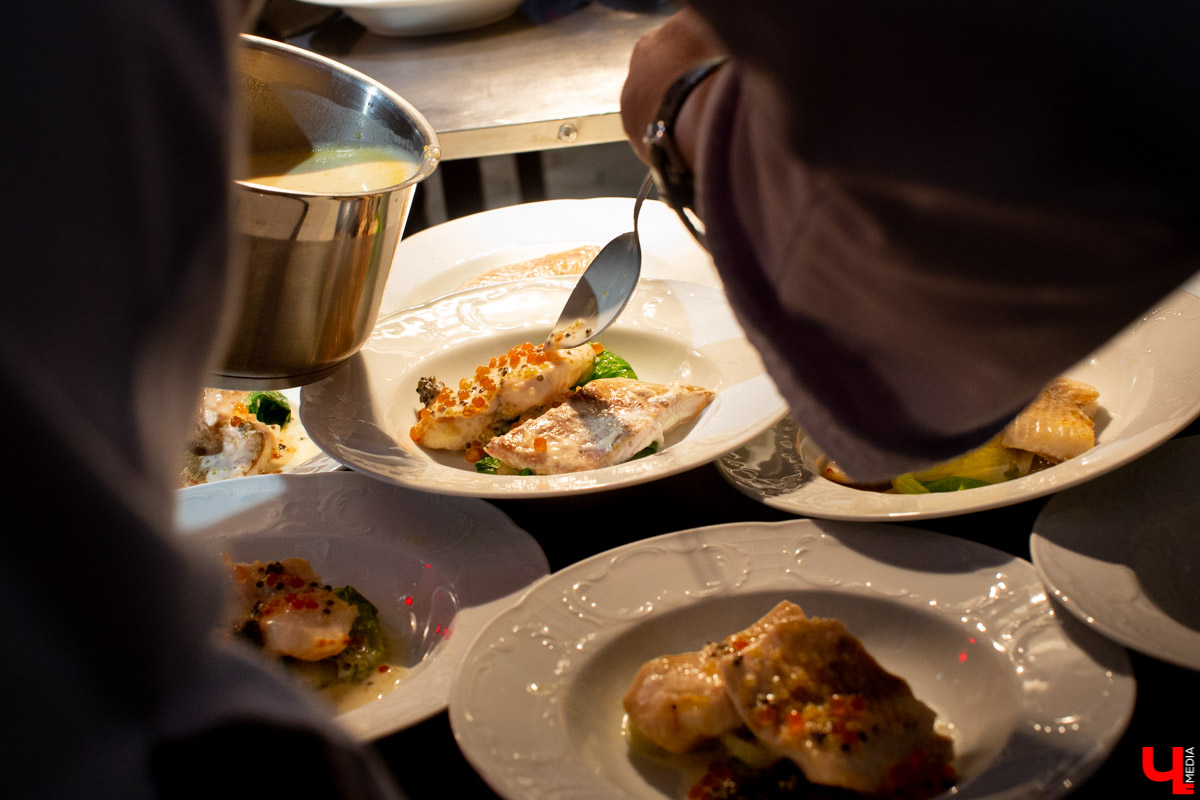 14 февраля в Суздале состоялся гала-ужин “15 дней до весны” от шефов Константина Ивлева и Юрия Ковальчука