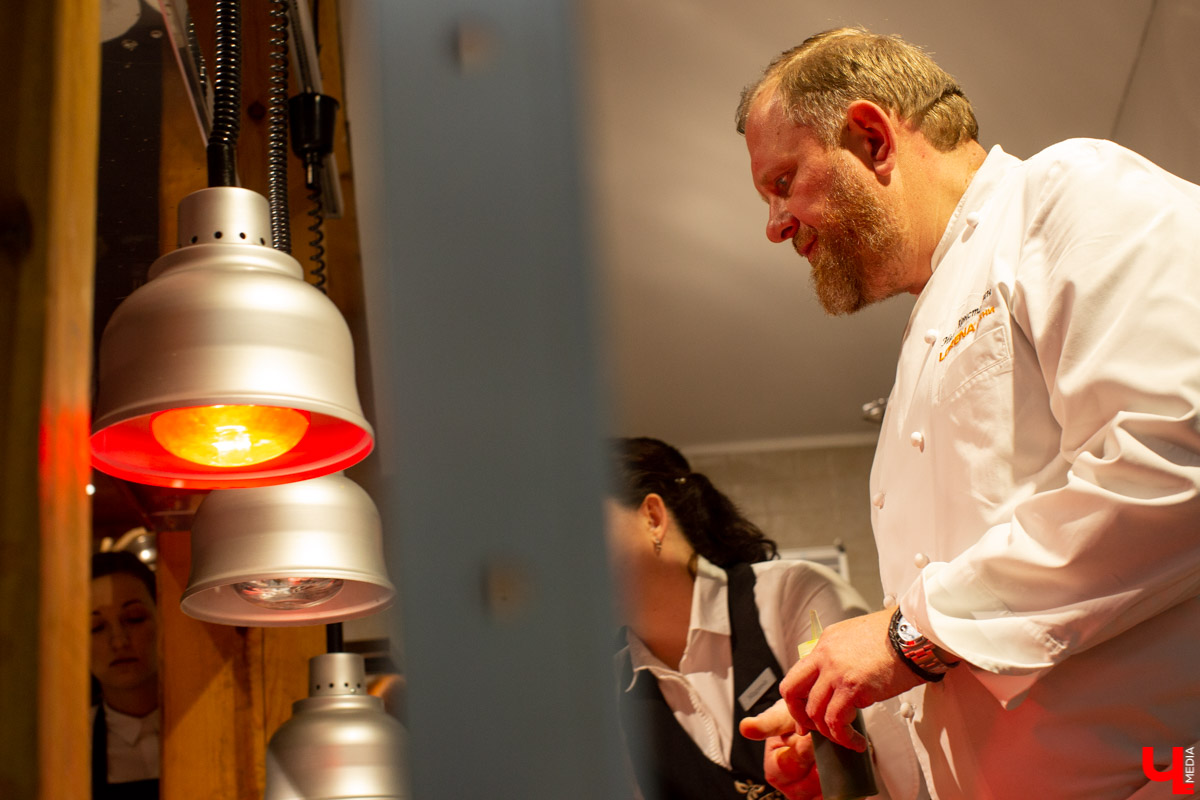 14 февраля в Суздале состоялся гала-ужин “15 дней до весны” от шефов Константина Ивлева и Юрия Ковальчука