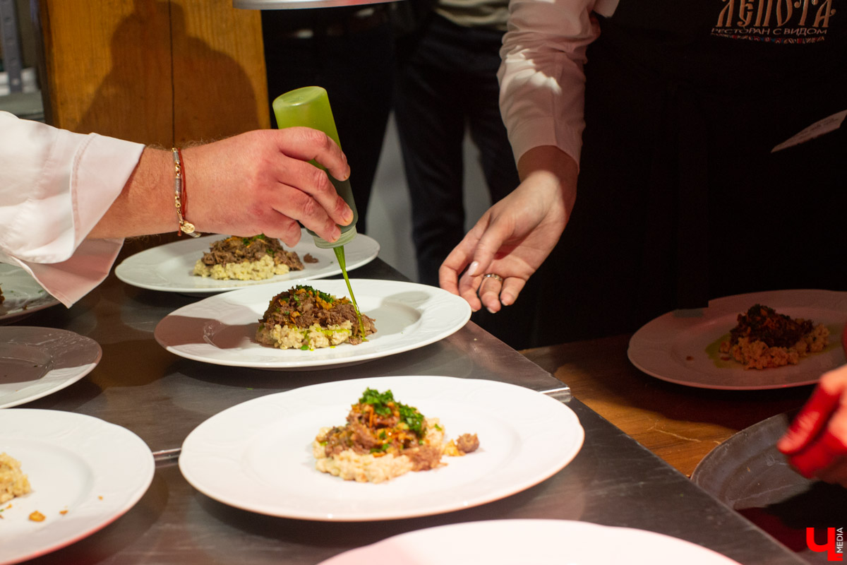 14 февраля в Суздале состоялся гала-ужин “15 дней до весны” от шефов Константина Ивлева и Юрия Ковальчука