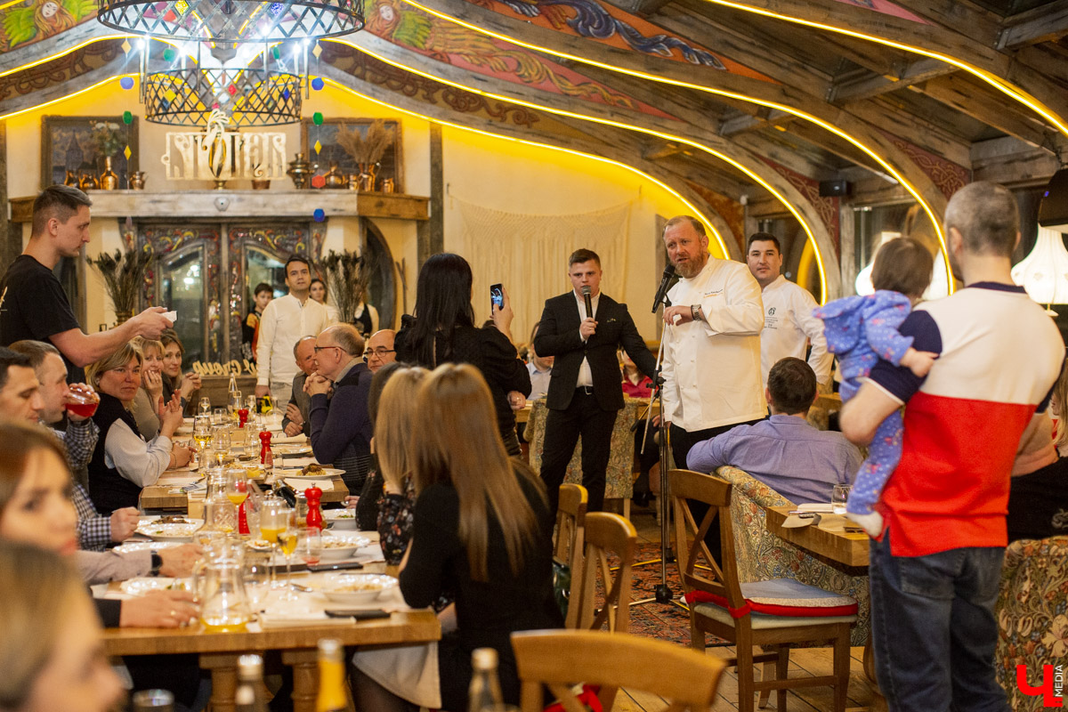 14 февраля в Суздале состоялся гала-ужин “15 дней до весны” от шефов Константина Ивлева и Юрия Ковальчука