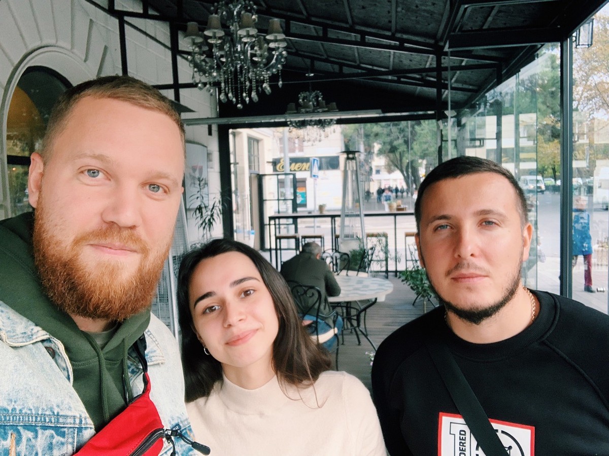 Таня Пошаталова и её нестандартные интервью о смысле жизни с артистами и психологами