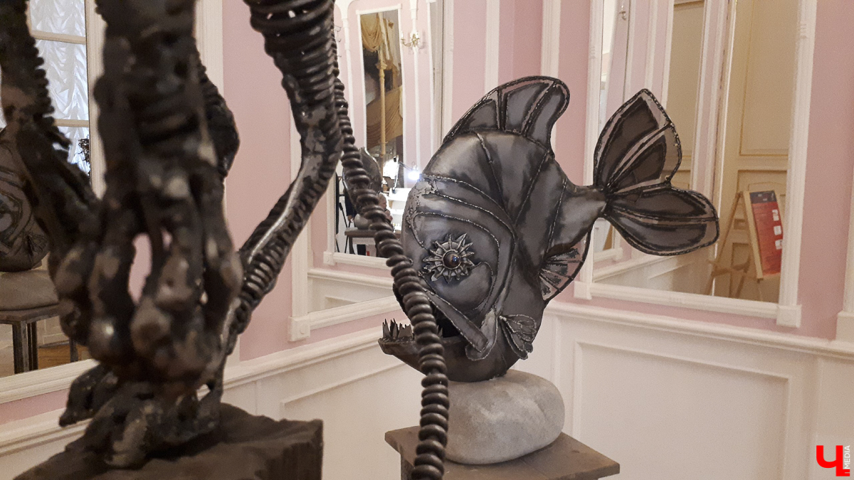 22 и 23 февраля во Владимире проходил арт-фестиваль мужского творчества. Музыка, скульптура и живопись, ремесла - вот чем удивляли гостей мероприятия