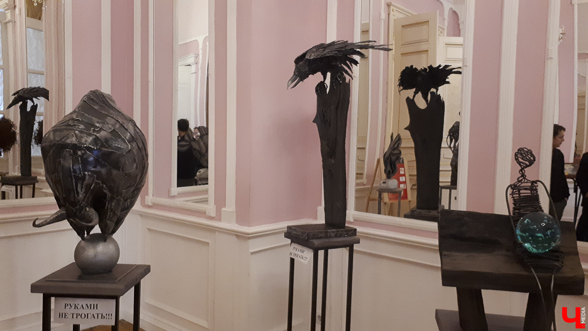 22 и 23 февраля во Владимире проходил арт-фестиваль мужского творчества. Музыка, скульптура и живопись, ремесла - вот чем удивляли гостей мероприятия