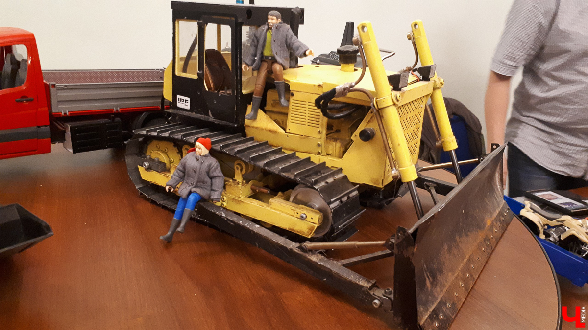 22 и 23 февраля во Владимире проходил арт-фестиваль мужского творчества. Музыка, скульптура и живопись, ремесла - вот чем удивляли гостей мероприятия