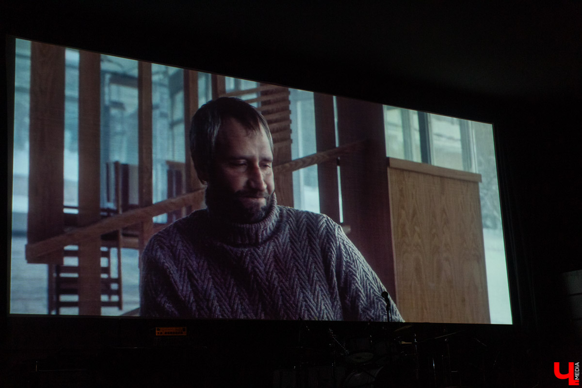 Критический постсоветский реализм в фильмах «Дурак» и «Майор» зацепил владимирцев, даже сподвиг посетить творческую встречу с Юрием Быковым на кинопоказе недавно вышедшего «Сторожа»