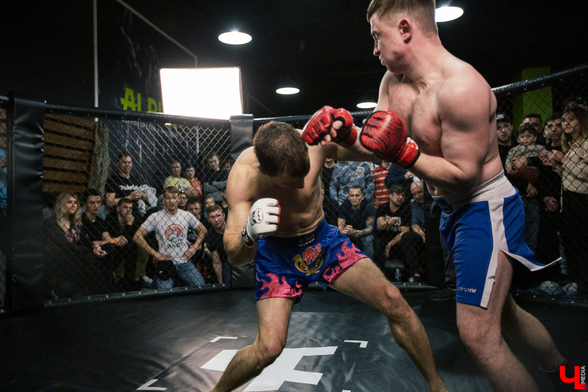 В день настоящих мужчин и для настоящих мужчин. С соревнования по пощечинам владимирские блогеры перешли на самые настоящие бои и, конечно же, засняли это все на камеру