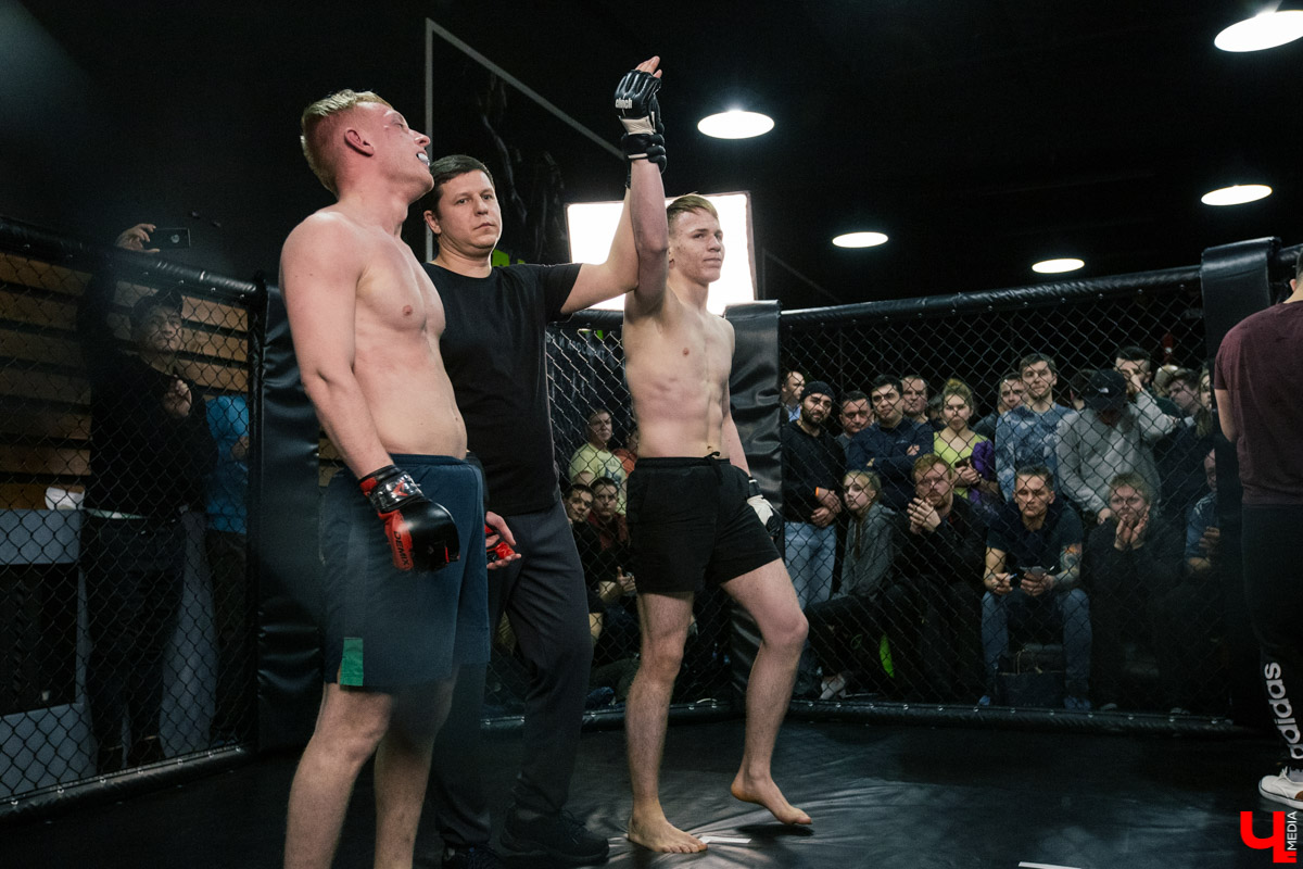 В день настоящих мужчин и для настоящих мужчин. С соревнования по пощечинам владимирские блогеры перешли на самые настоящие бои и, конечно же, засняли это все на камеру