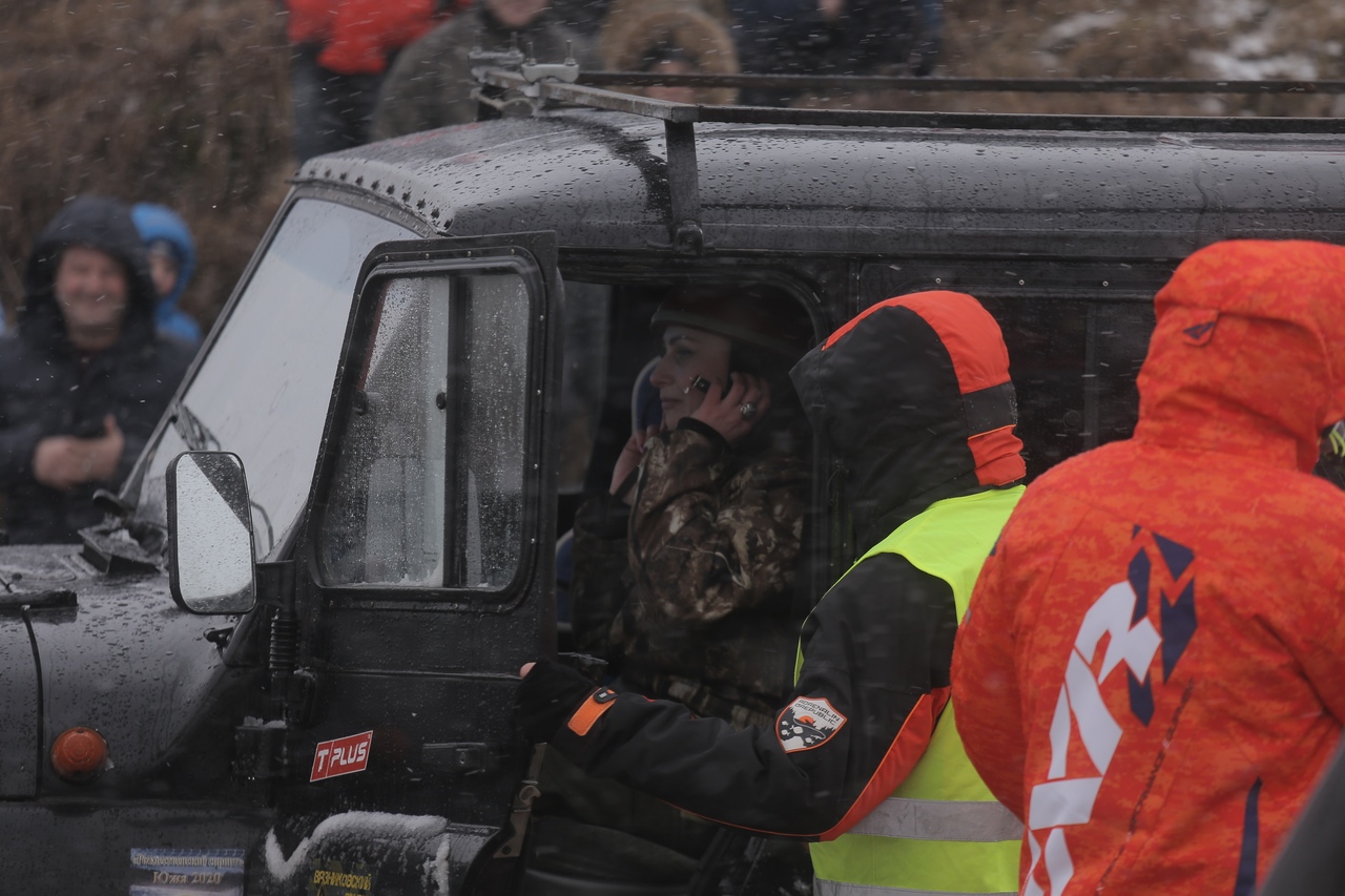 23 февраля состоялись гонки по бездорожью «Вязниковский венец». В них поучаствовали 46 экипажей