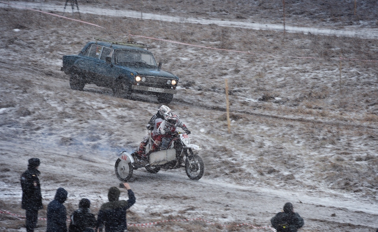 23 февраля состоялись гонки по бездорожью «Вязниковский венец». В них поучаствовали 46 экипажей