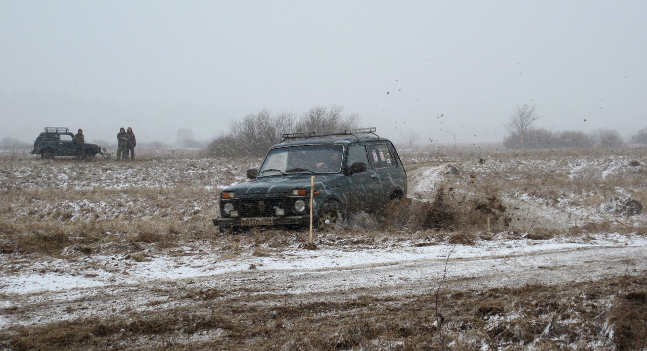 23 февраля состоялись гонки по бездорожью «Вязниковский венец». В них поучаствовали 46 экипажей