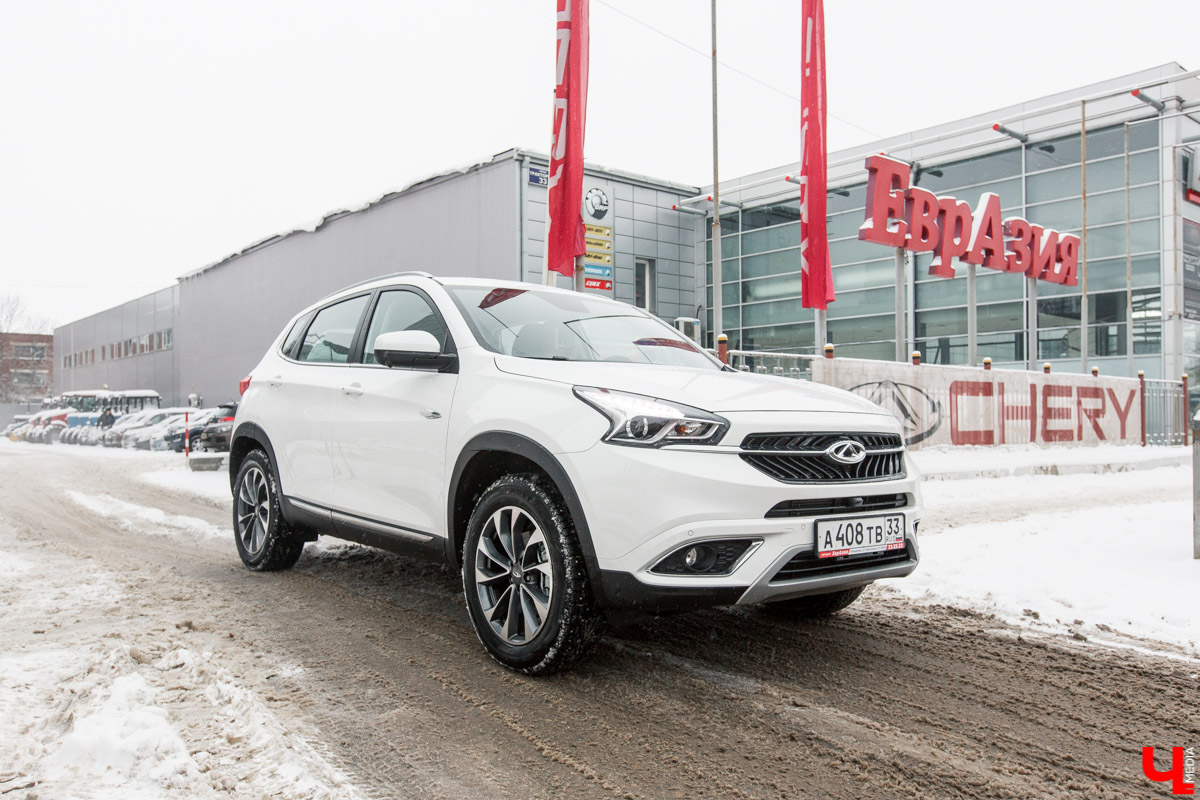Журналист Александр Кюннап и фотограф Юлия Митина протестировали еще один автомобиль из салона «Евразия»
