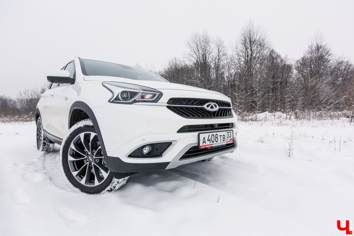 Журналист Александр Кюннап и фотограф Юлия Митина протестировали еще один автомобиль из салона «Евразия»