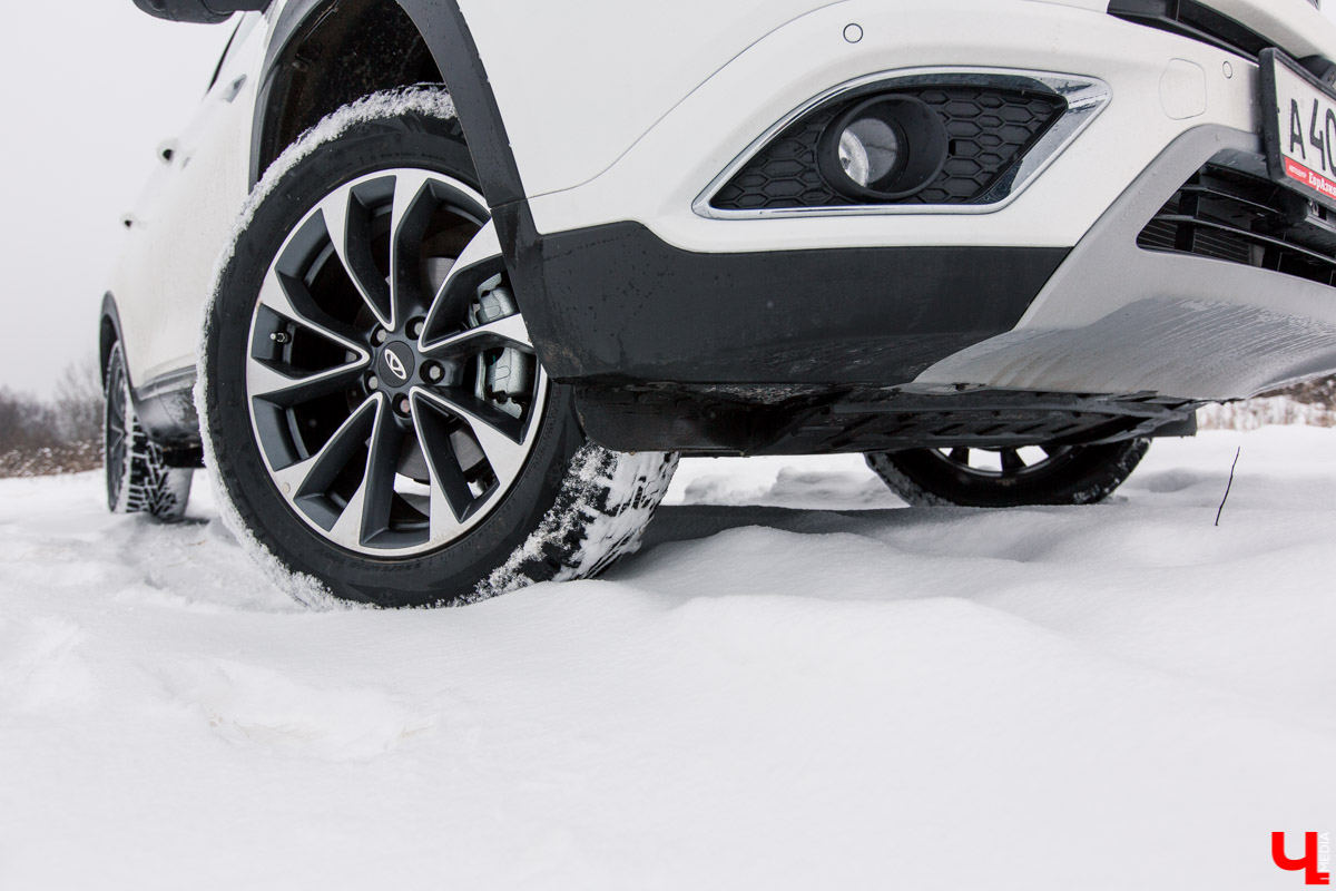 Журналист Александр Кюннап и фотограф Юлия Митина протестировали еще один автомобиль из салона «Евразия»