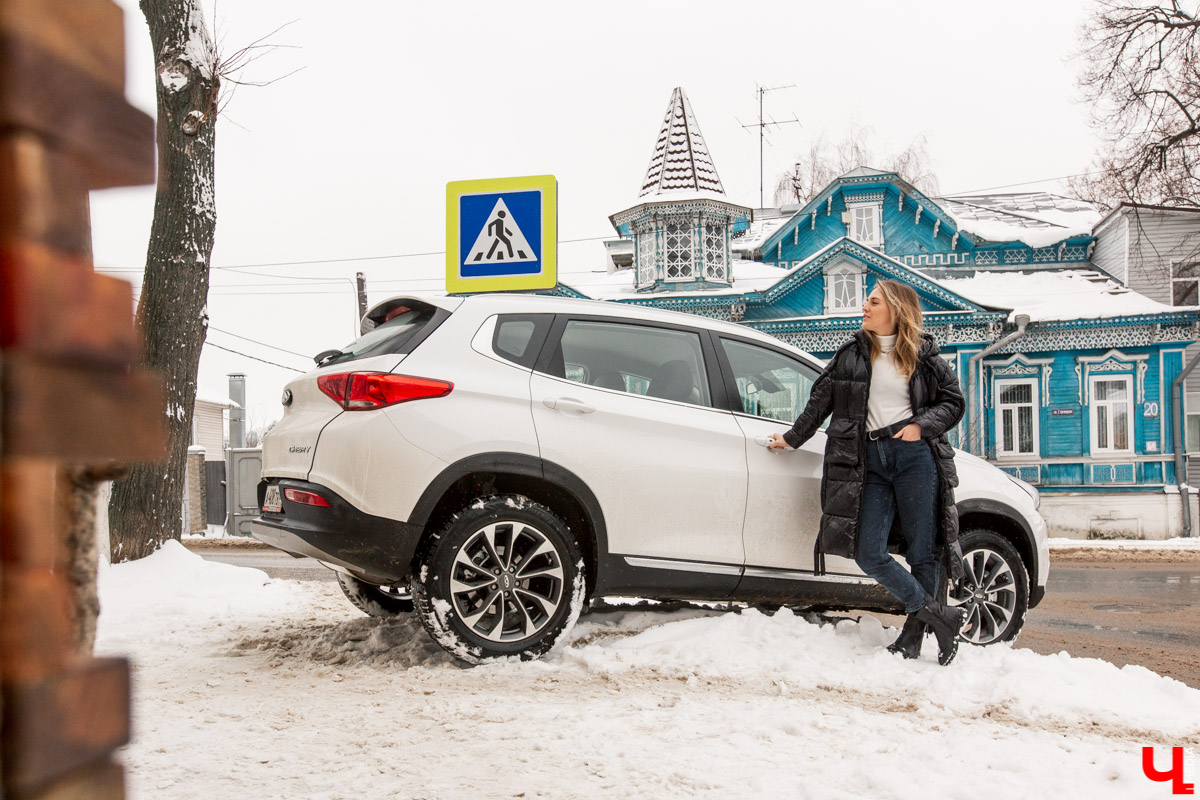 Журналист Александр Кюннап и фотограф Юлия Митина протестировали еще один автомобиль из салона «Евразия»