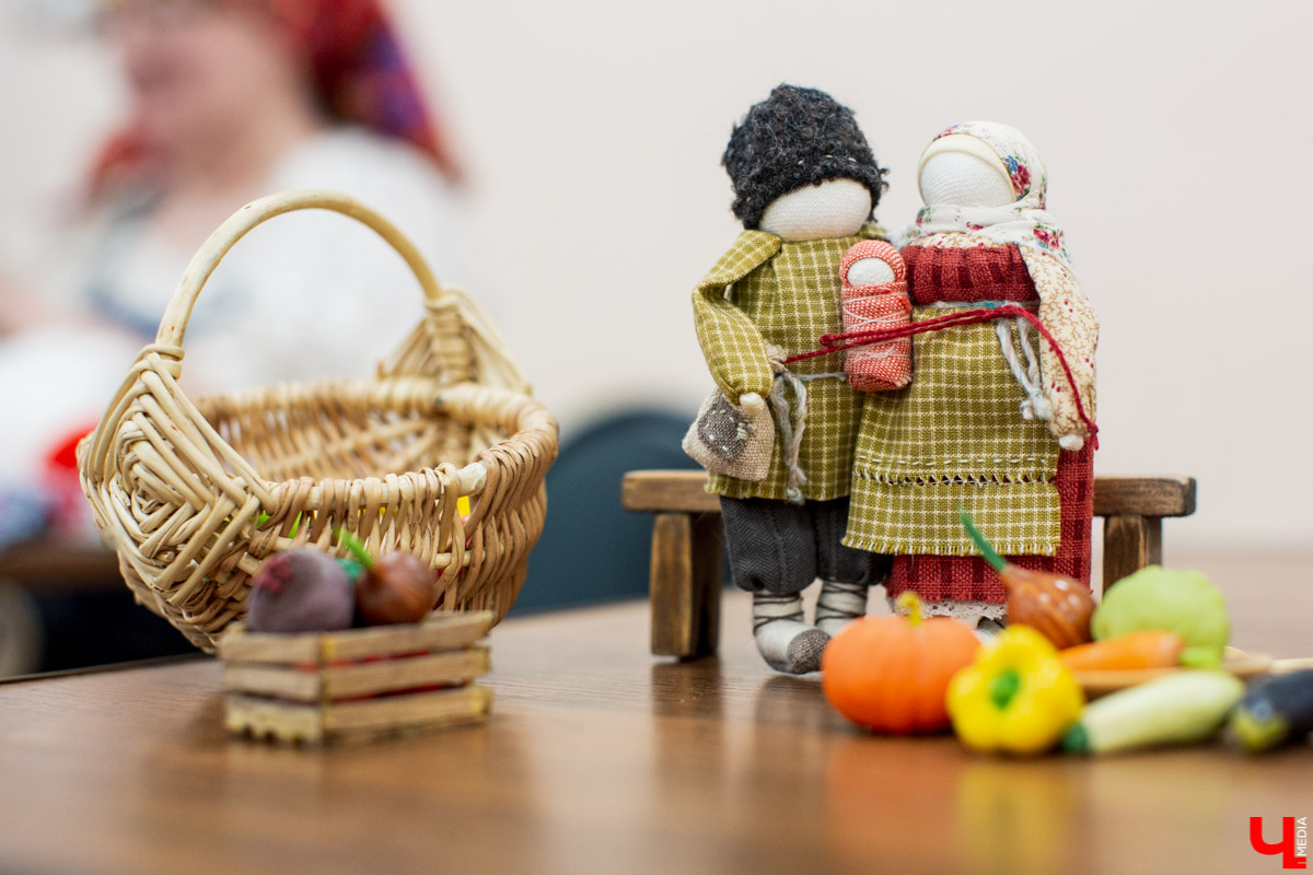 Интервью с мастерицами Анастасией Захаровой и Натальей Демидовой о куклах и играх