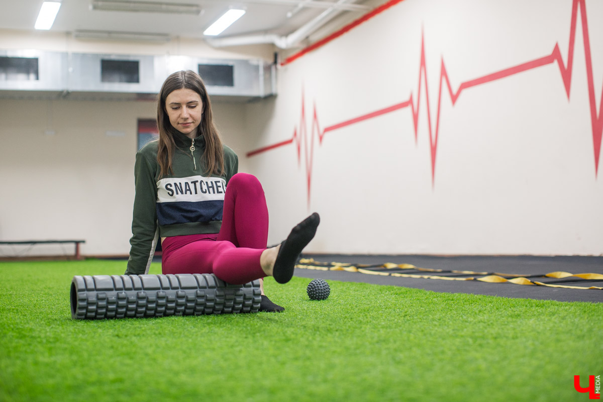 После работы с коллегами, в выходные с семьей. Где? В спортзале!