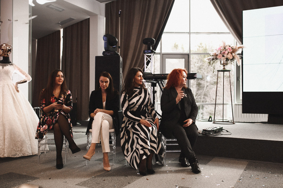 1 марта в парк-отеле Доброград вновь встретились специалисты свадебной отрасли и будущие жены Владимирской области. Мы поговорили с невестами, чтобы выяснить, какие именно вопросы, связанные с организацией церемонии, они хотят решить на “Завтраке с невестой”