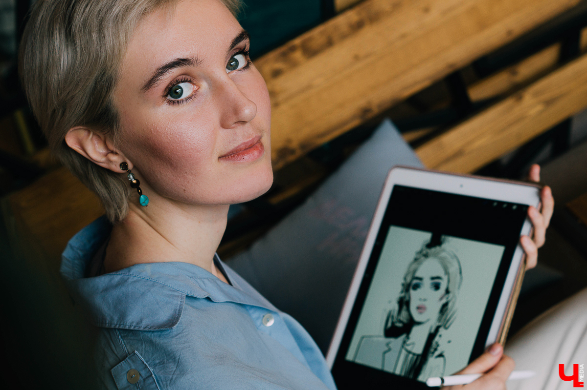 Владимирский иллюстратор Таня Маклашина, работающая на топовых мероприятиях, с крутыми бутиками и журналами, рассказала о популярном направлении своей работы. Один портрет = пять минут. Гости Премии «Ключ-Медиа 2019» были в восторге!