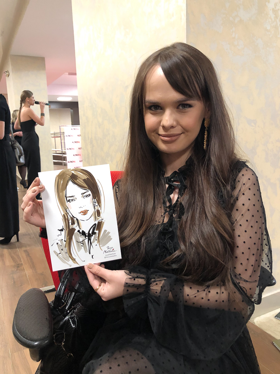 Владимирский иллюстратор Таня Маклашина, работающая на топовых мероприятиях, с крутыми бутиками и журналами, рассказала о популярном направлении своей работы. Один портрет = пять минут. Гости Премии «Ключ-Медиа 2019» были в восторге!