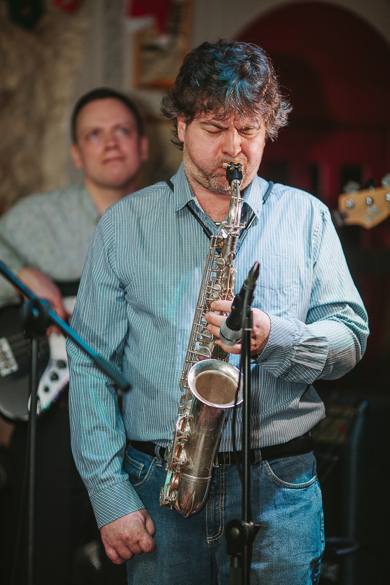 В первый день весны во Владимире с успехом выступил американский джазовый и блюзовый певец, сын непревзойденной Эллы Фицджеральд - Рэй Браун-младший