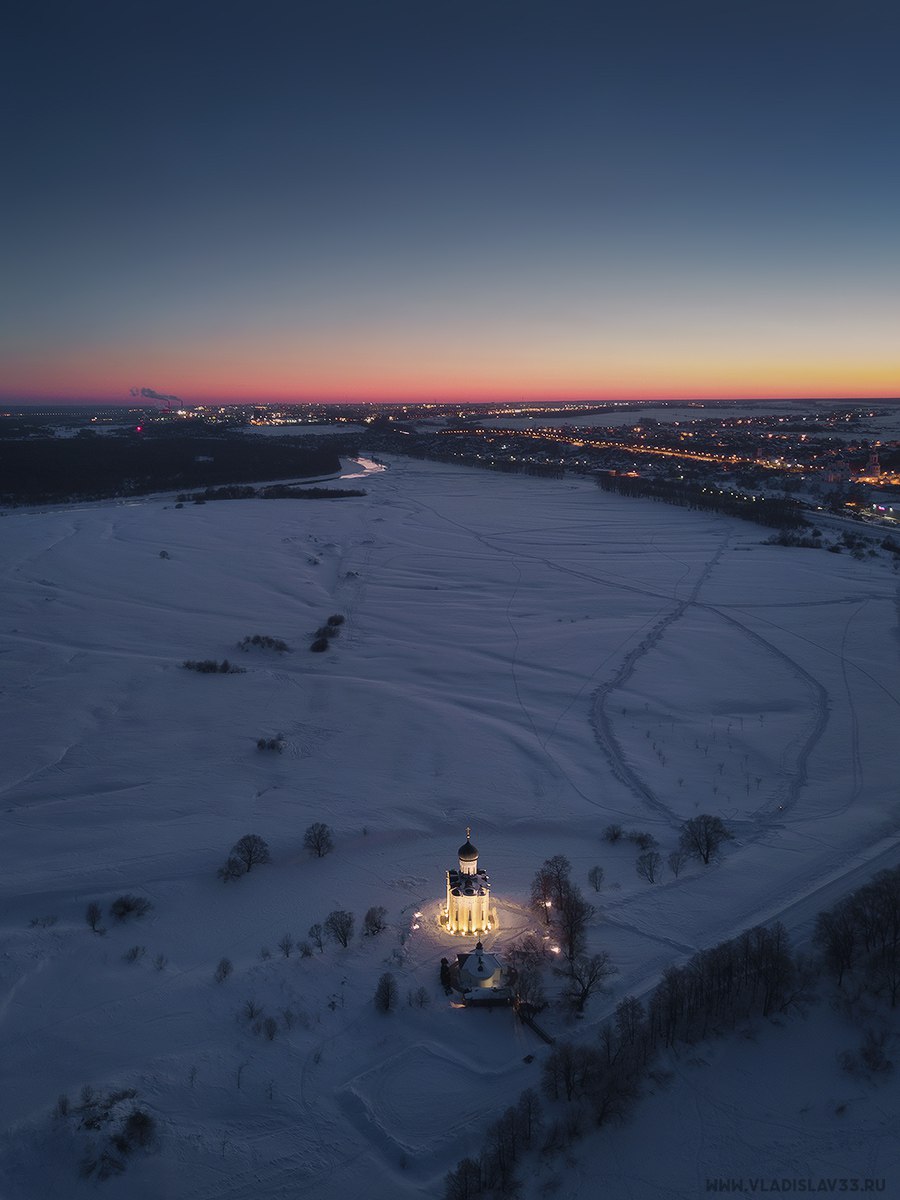 Владимирский фотограф Владислав Тябин вошел в топ-35 международного конкурса 35AWARDS. А его снимок «По спирали» — в списке 200 лучших работ