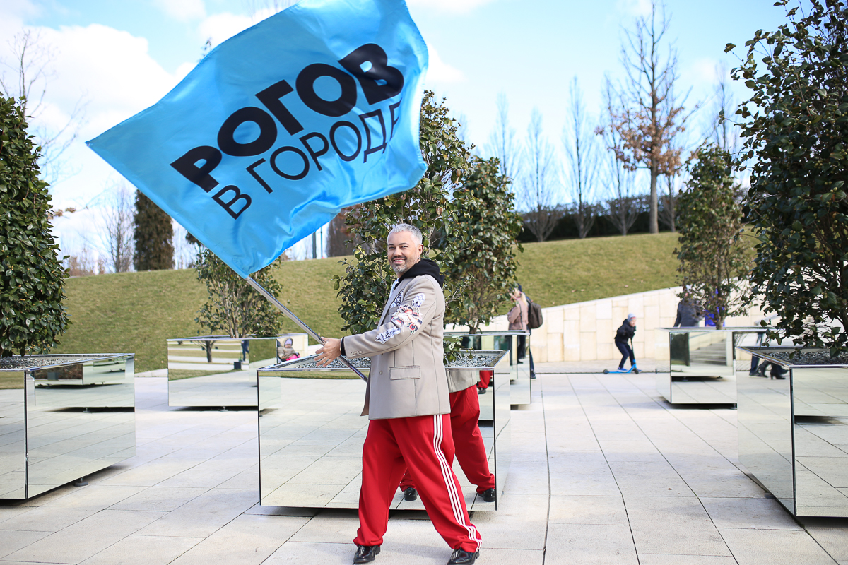 Рогов уже в городе! Известный стилист приехал в Суздаль, чтобы преобразить одну из местных жительниц