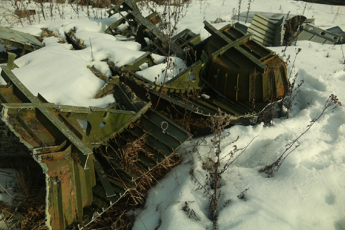 Владимирец пробрался на свалку самолетов и вертолетов. Необычное собрание разбитой техники, оказывается, расположено во Владимирской области