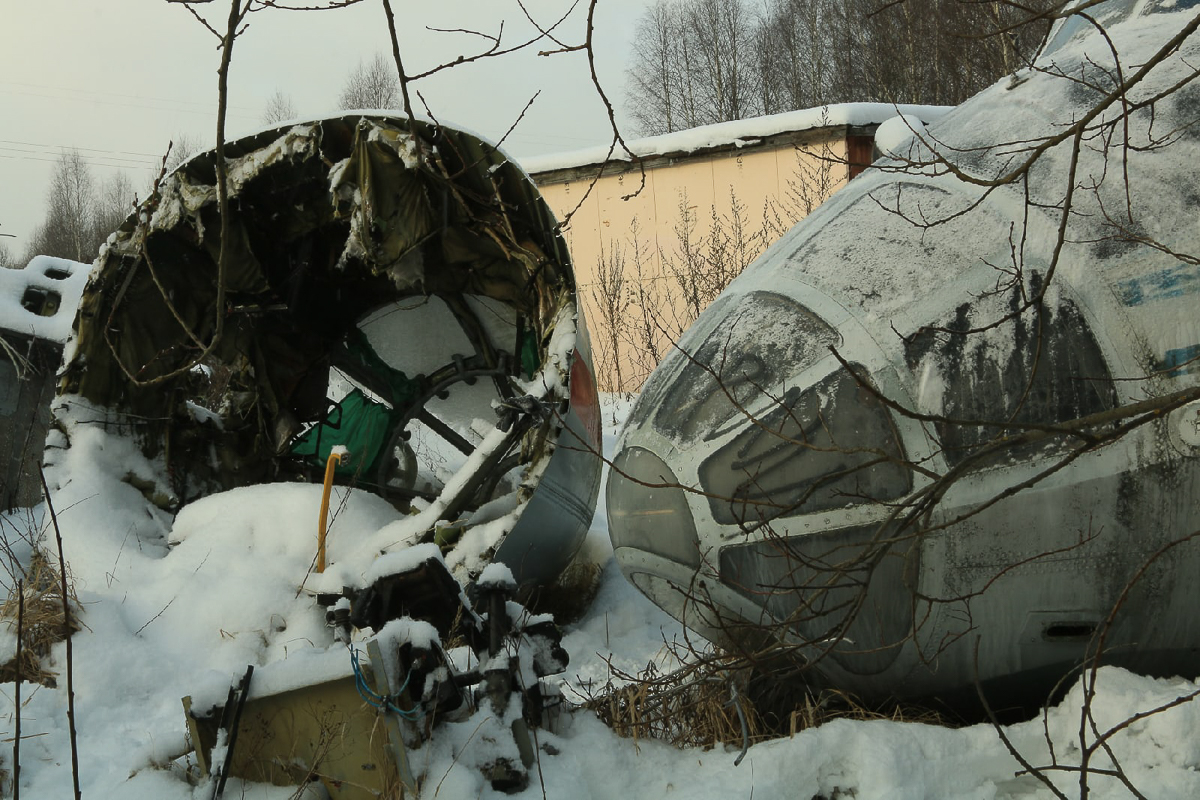 Владимирец пробрался на свалку самолетов и вертолетов. Необычное собрание разбитой техники, оказывается, расположено во Владимирской области