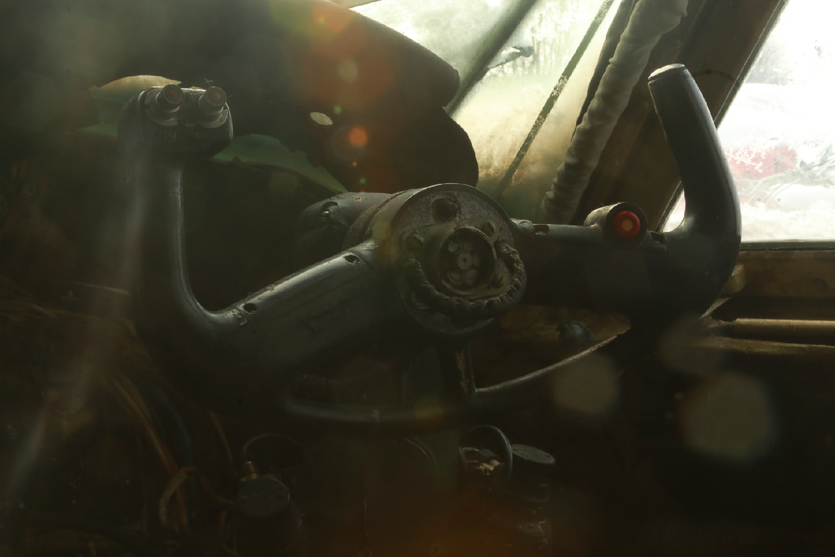 Владимирец пробрался на свалку самолетов и вертолетов. Необычное собрание разбитой техники, оказывается, расположено во Владимирской области