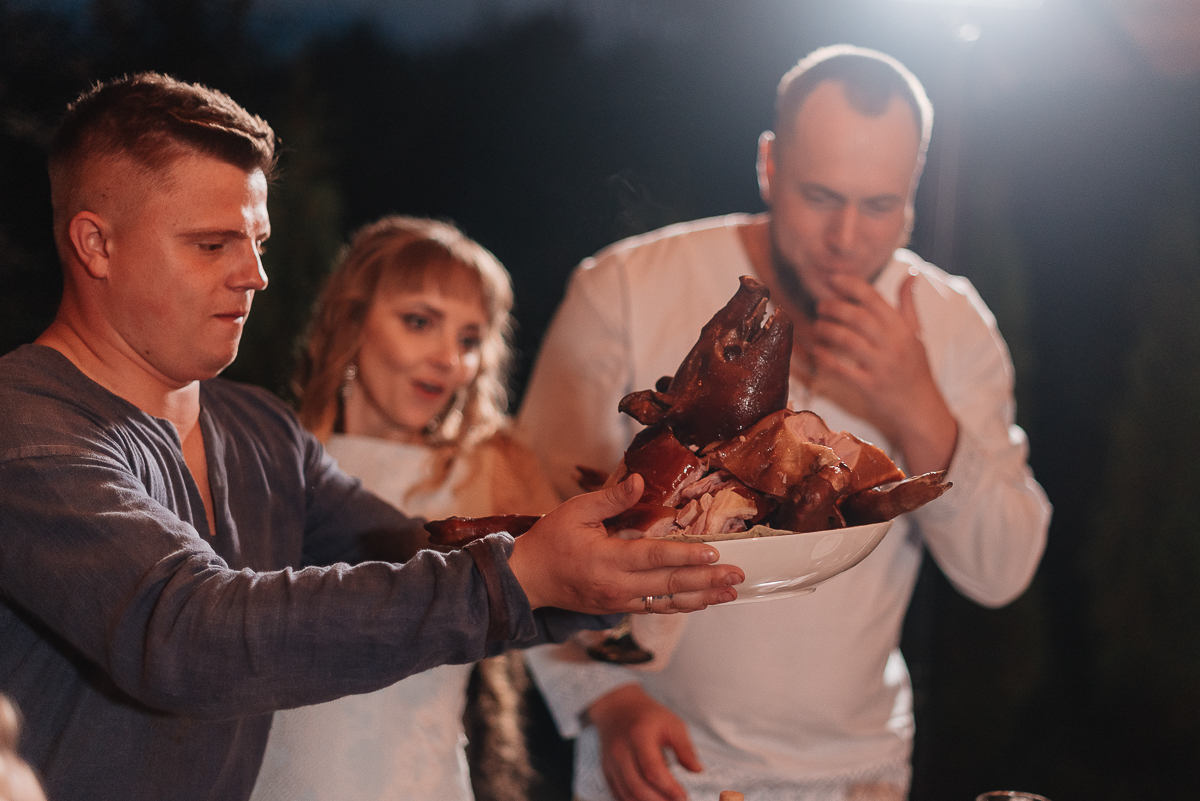 Мы пообщались с тремя владимирскими парами, которые устроили себе праздник любви, реализовав все самые тайные киноманские желания