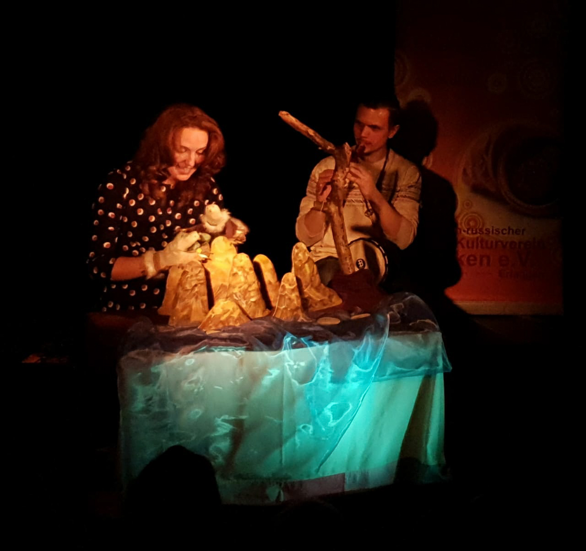 Ирина Пономарева поделилась новостями о своем проекте «Сказки из чемодана». Недавно она вернулась из Германии