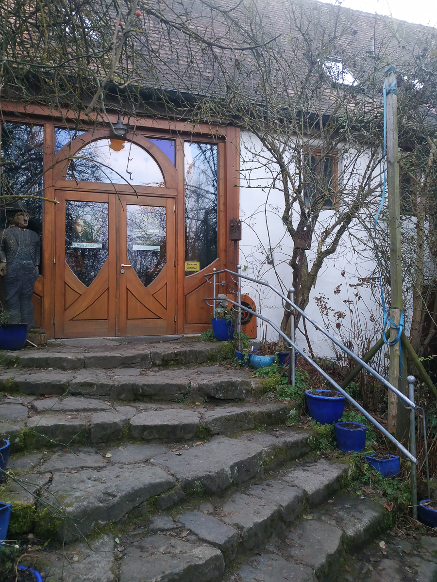 Ирина Пономарева поделилась новостями о своем проекте «Сказки из чемодана». Недавно она вернулась из Германии