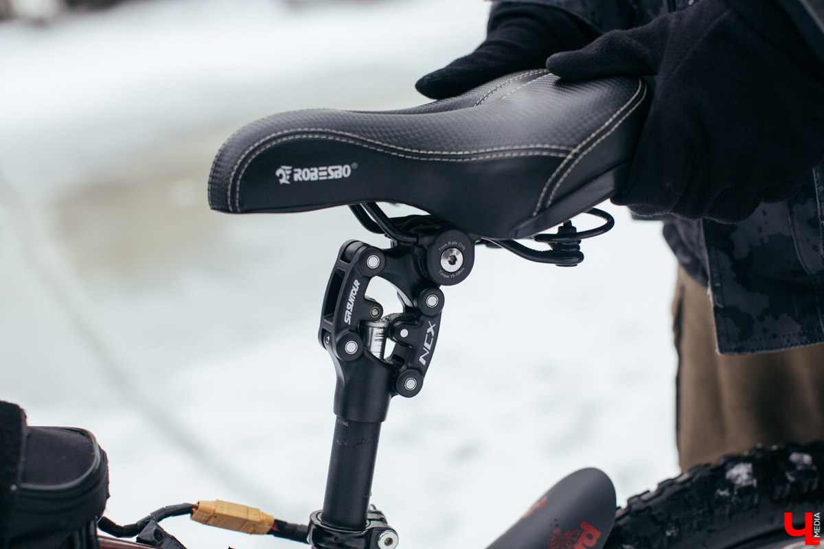 Год назад фотограф Владислав Тябин собрал электровелосипед, на котором каждый день ездил на работу зимой и летом