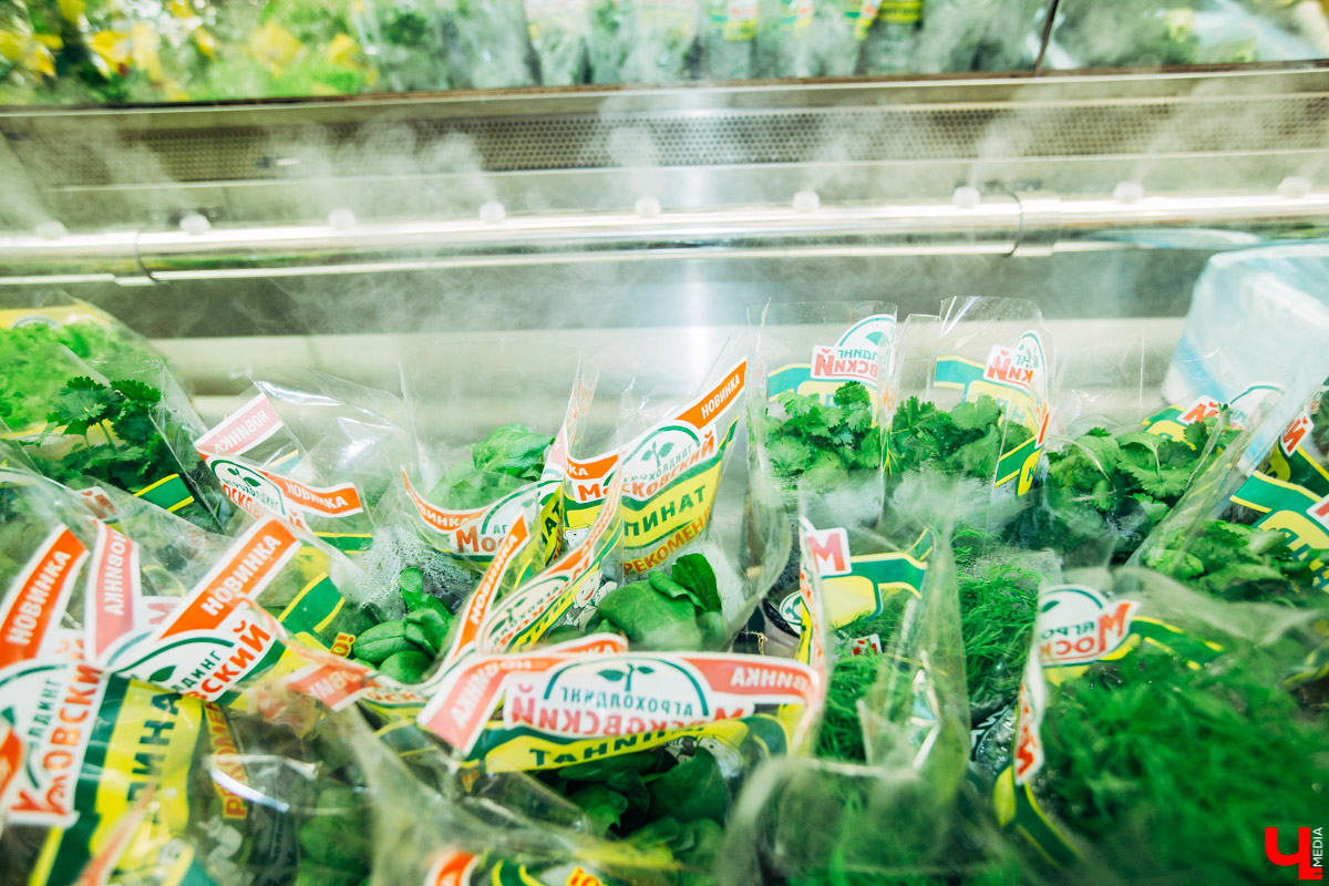 Шеф Орловский и модельер Рязанова соединили цейлонскую экзотику и греческий классический десерт в студии Roulet