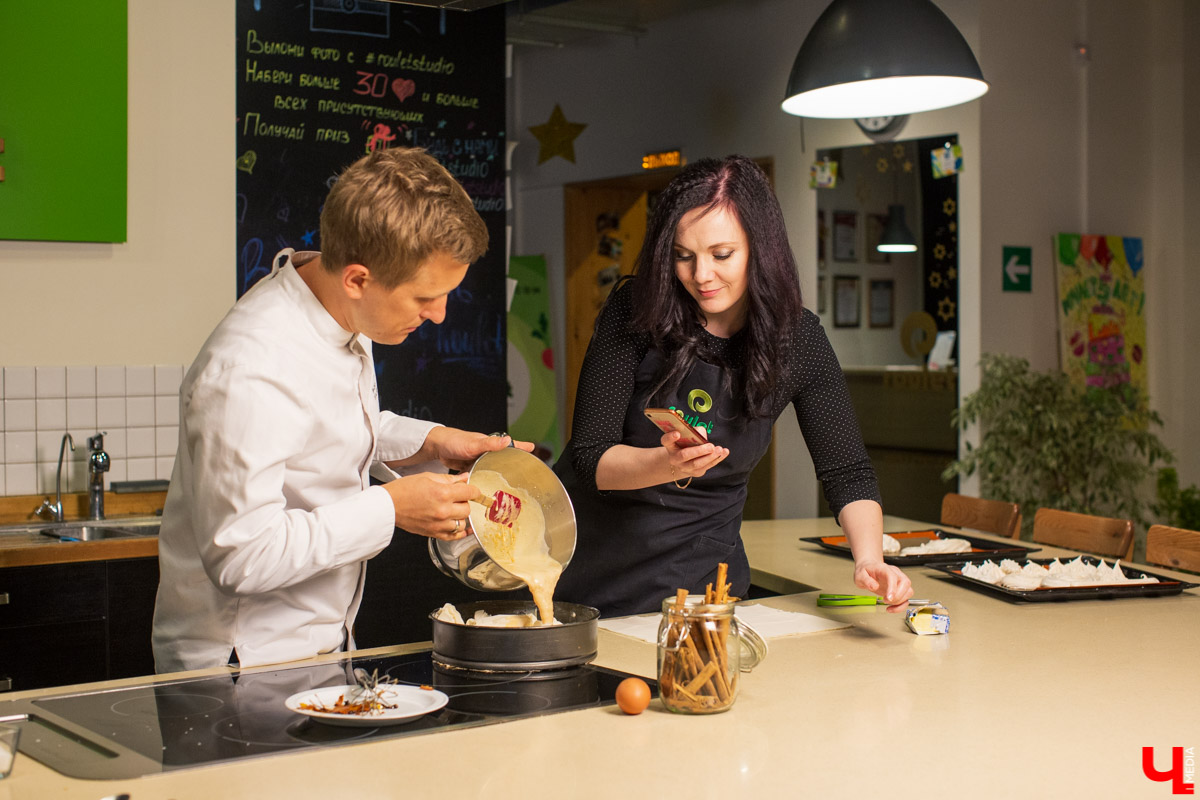 Шеф Орловский и модельер Рязанова соединили цейлонскую экзотику и греческий классический десерт в студии Roulet