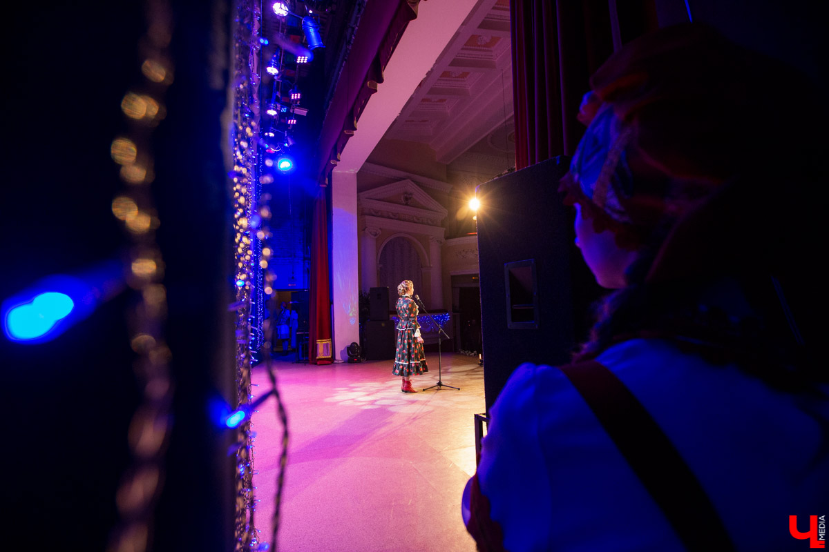 7 марта в ДК молодежи выбирали «Красу народов земли Владимирской-2020». На титул и корону претендовали 10 девушек