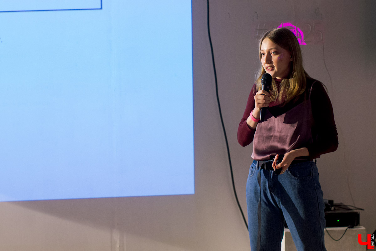 Первая встреча феминисток в нашем городе. Как это было, о чем девчонки (и не только!) разговаривали и когда уже появится местное комьюнити?