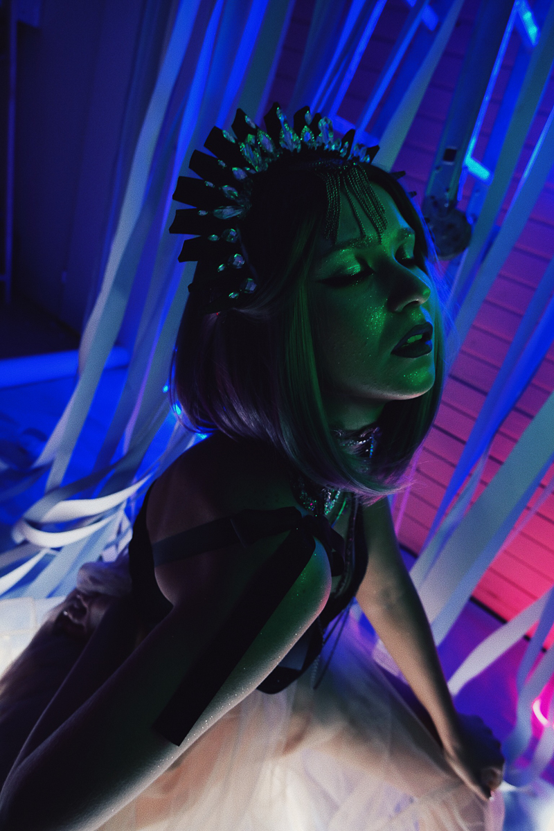 Весну владимирцы встречают по-разному. Подобрали для вас несколько фэшн-фотосессий, заряжающих на творчество.