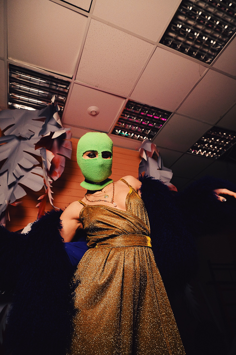 Весну владимирцы встречают по-разному. Подобрали для вас несколько фэшн-фотосессий, заряжающих на творчество.