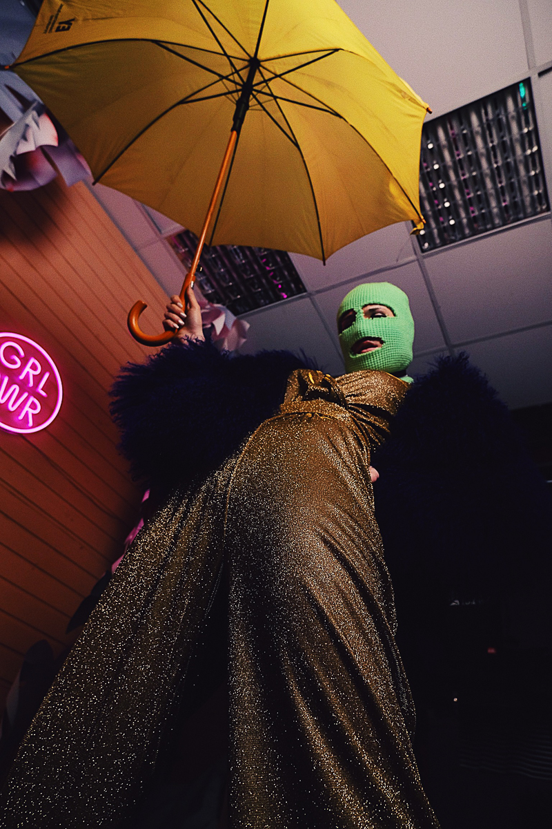 Весну владимирцы встречают по-разному. Подобрали для вас несколько фэшн-фотосессий, заряжающих на творчество.