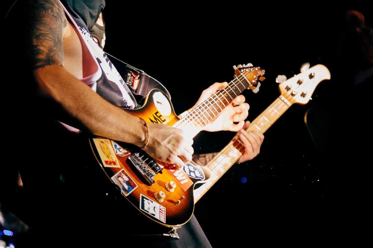 8 марта во Владимире прогремел концерт панк-рок-группы «Кис-Кис», которая стремительно завоевывает популярность, набирая миллионы просмотров на YouTube. Жители города остались в восторге от перформанса женского бэнда