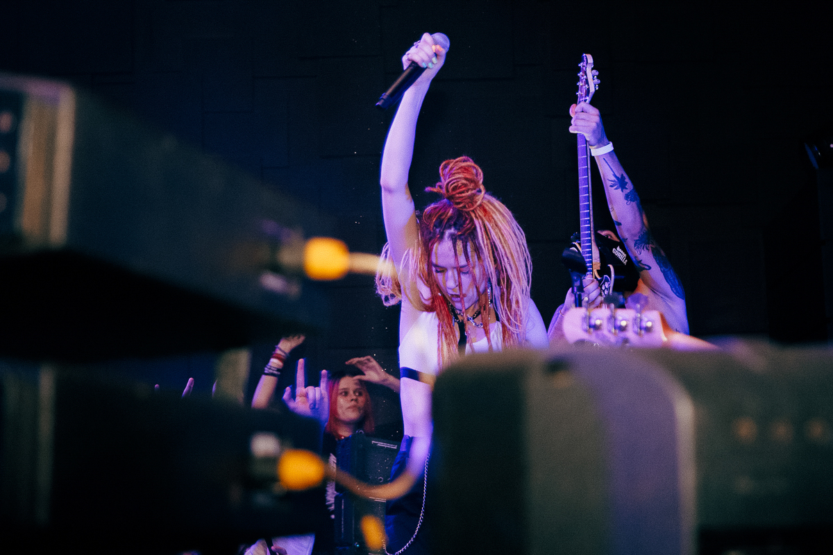 8 марта во Владимире прогремел концерт панк-рок-группы «Кис-Кис», которая стремительно завоевывает популярность, набирая миллионы просмотров на YouTube. Жители города остались в восторге от перформанса женского бэнда
